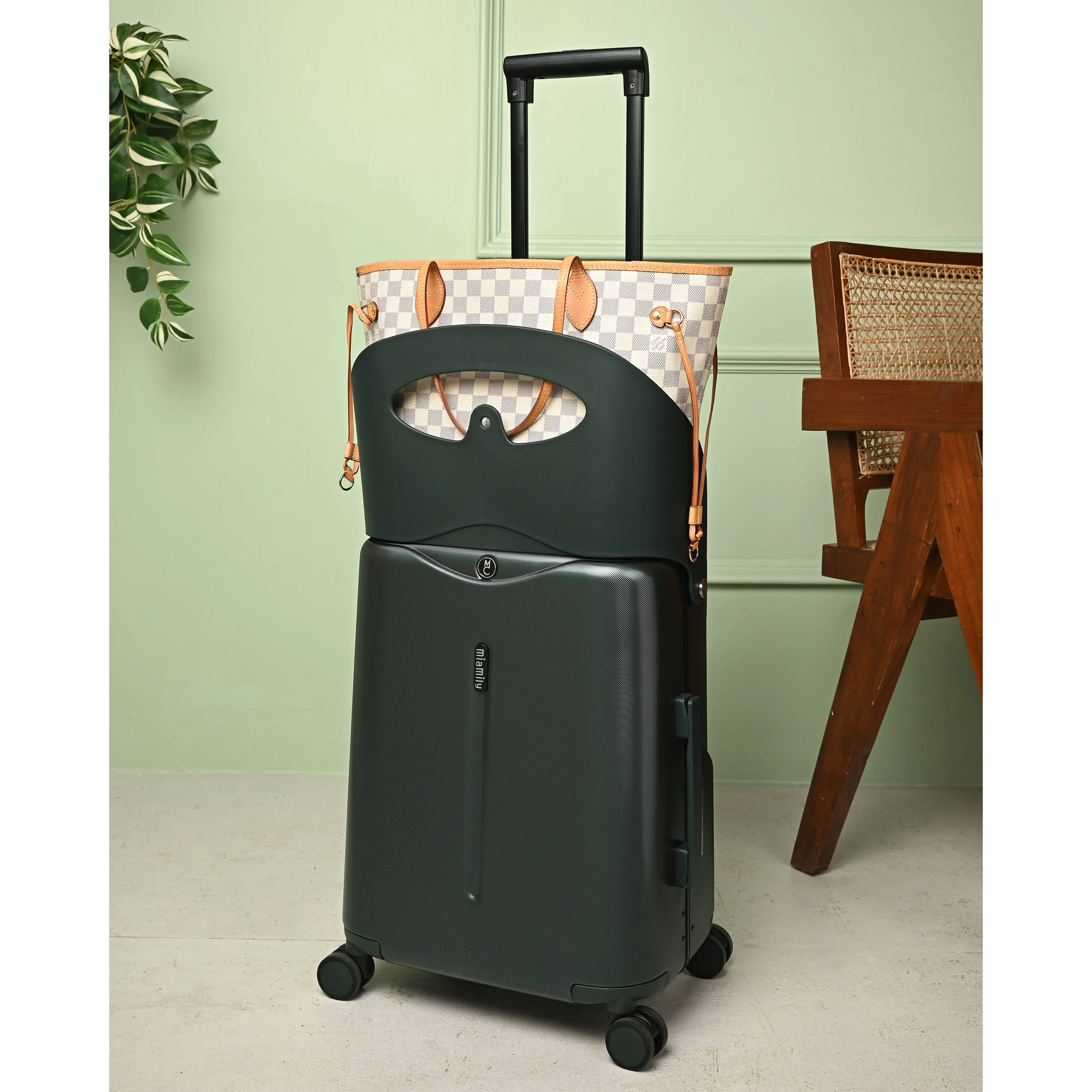 Miamily Forest Green Ride on Trolley Carry-on Luggage 18 inches