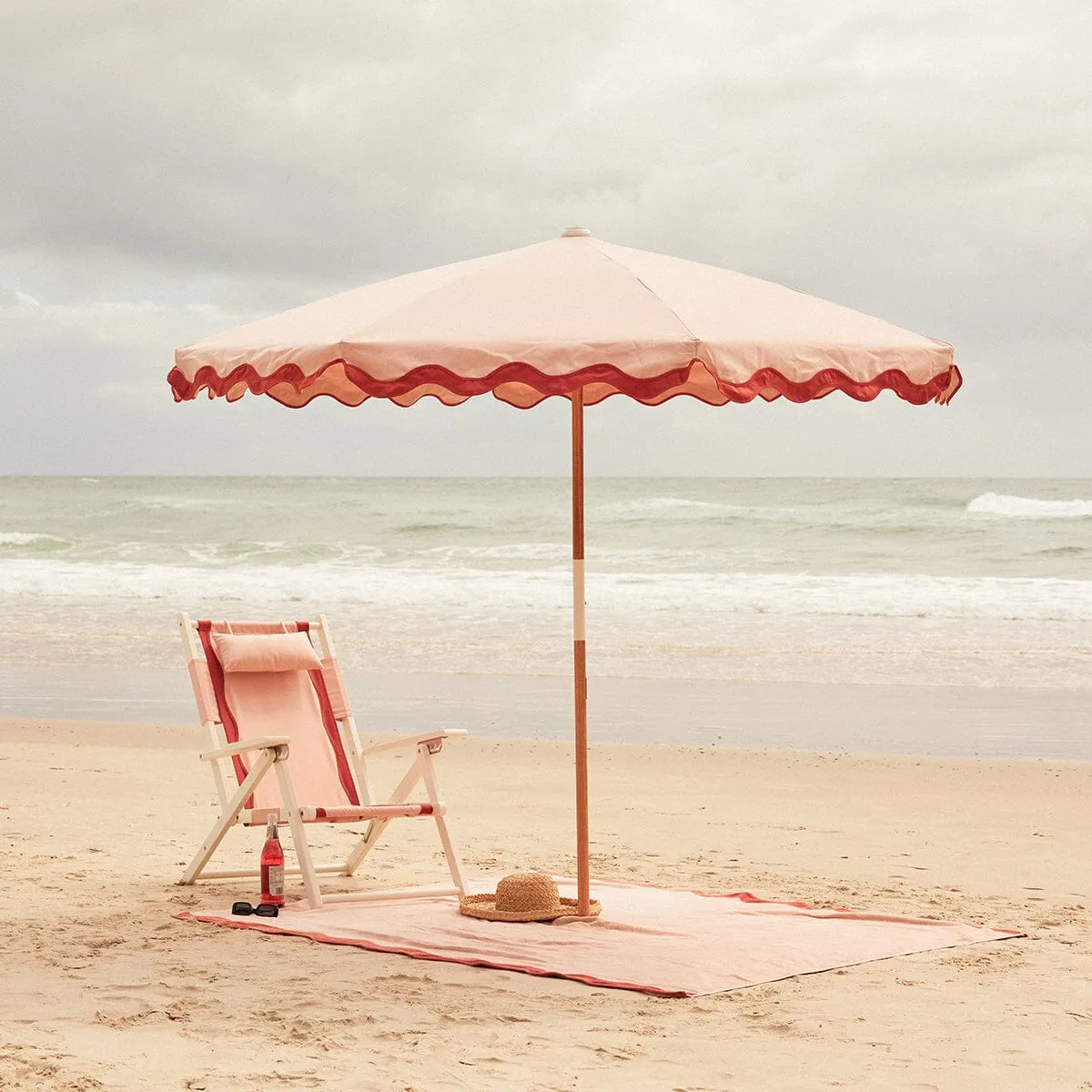 The Tommy Chair - White - Rivie Pink